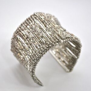 Pulsera brazalete plateado