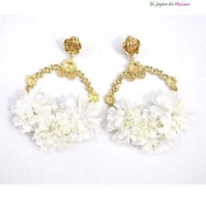 Pendientes blancos flamenca
