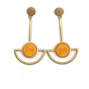 Pendientes dorados y mostaza