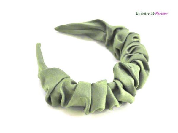 Diadema fruncida menta