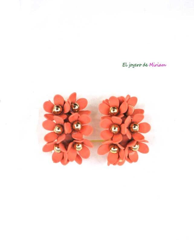 Pendientes naranjas florecitas