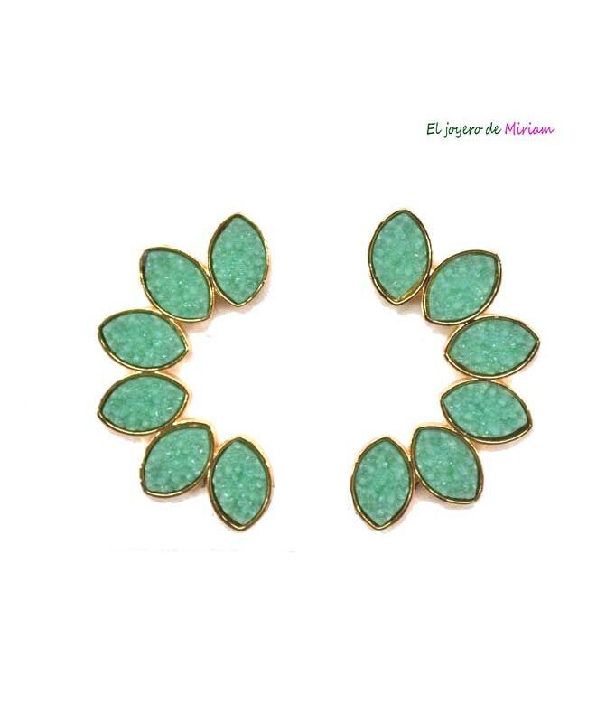 Pendientes verde agua