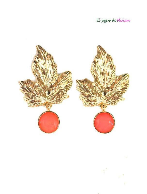 Pendientes naranjas con hojas