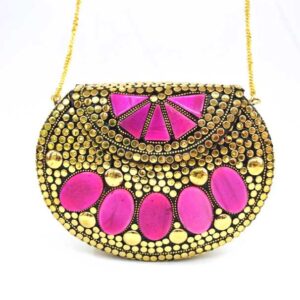 Bolso clutch dorado y fucsia