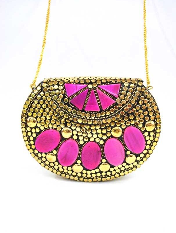 Bolso clutch dorado y fucsia