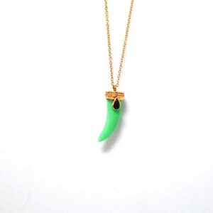 Colgante cuerno verde