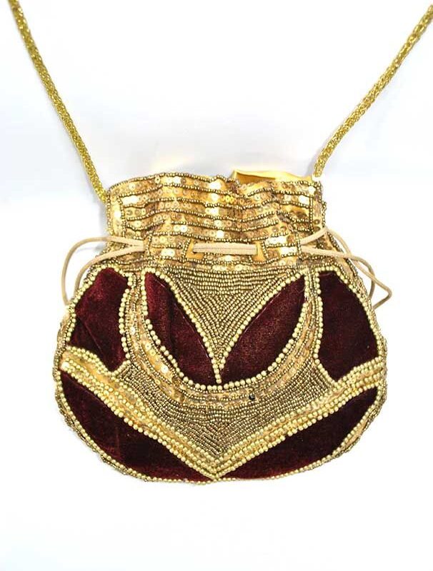 Bombonera granate y oro