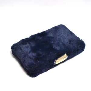Bolso clutch pelo azul marino
