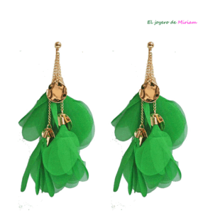 Pendientes verde hierba