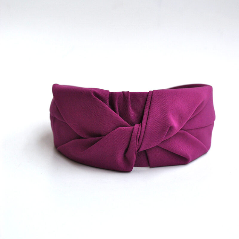 Diadema color berenjena