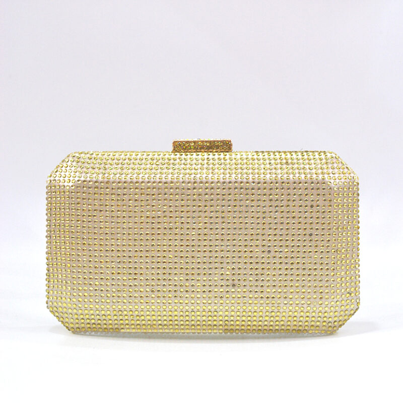 Clutch dorado cristales