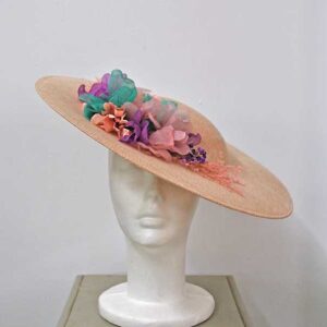 Tocado rosa, turquesa y morado