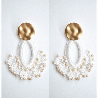 Pendientes blancos cuentas