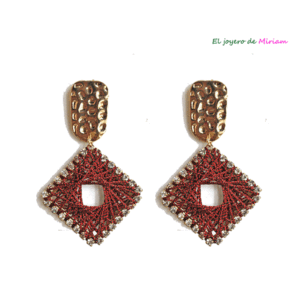 Pendientes granates y dorados