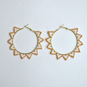 Pendientes aros blancos