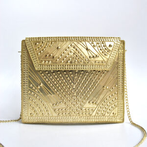 Bolso clutch dorado latón