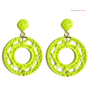 Pendientes verde lima rafia