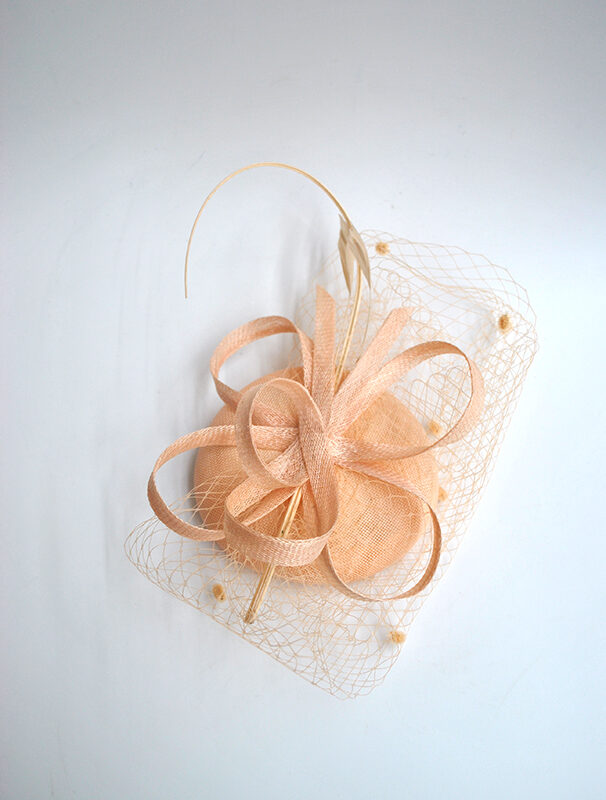 Tocado redecilla salmón