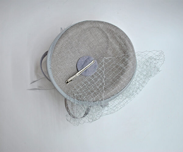 Tocado gris plata redecilla - Imagen 4