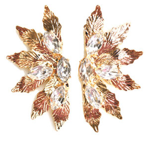 Pendientes blancos hojas