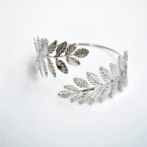 Brazalete plateado hojas