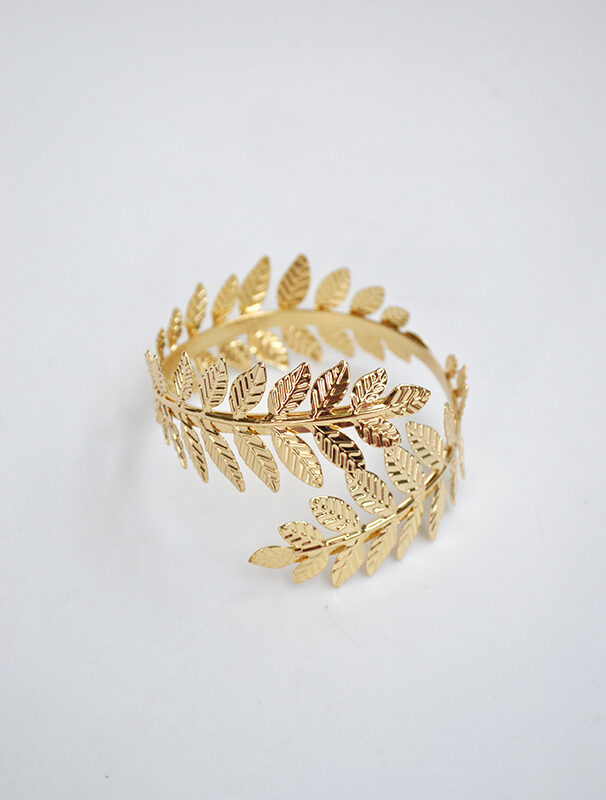 Brazalete dorado hojas