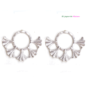 Pendientes plateados mate