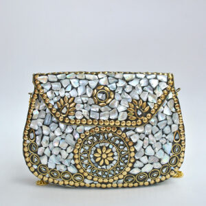 Clutch ovalado latón y nácar