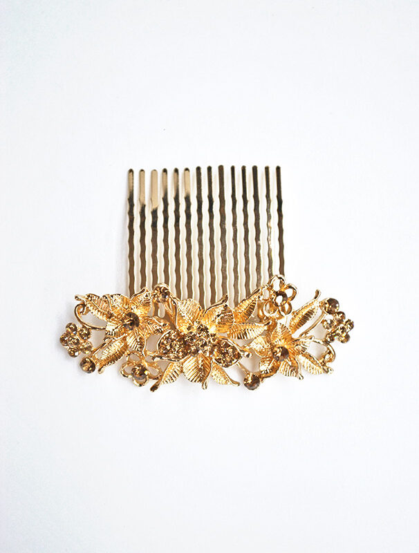 Peineta dorada flores cristal