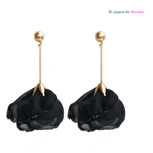 Pendientes pétalos negros