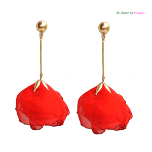 Pendientes rojos de pétalos
