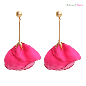 Pendientes fucsias de pétalos