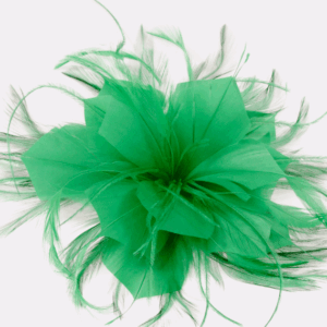 Tocado vaporoso verde hierba