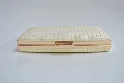 Clutch blanco roto y dorado - Imagen 4