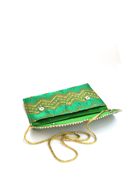 Cartera sobre verde y oro - Imagen 2