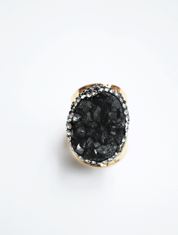 Anillo negro piedra
