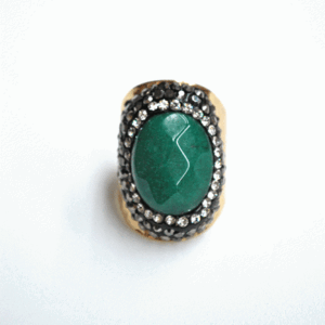Anillo verde y dorado