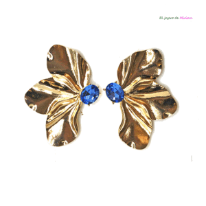 Pendientes dorados y azules