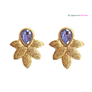 Pendientes lilas de acero