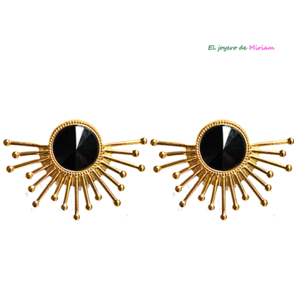 Pendientes negros y dorados