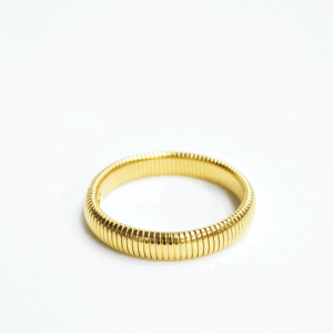 Pulsera dorada de acero