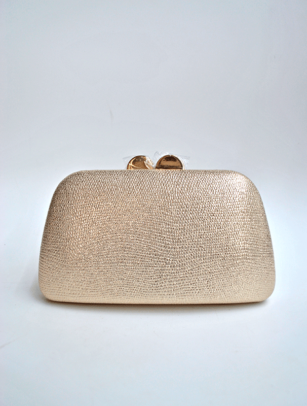 Bolso clutch dorado ovalado