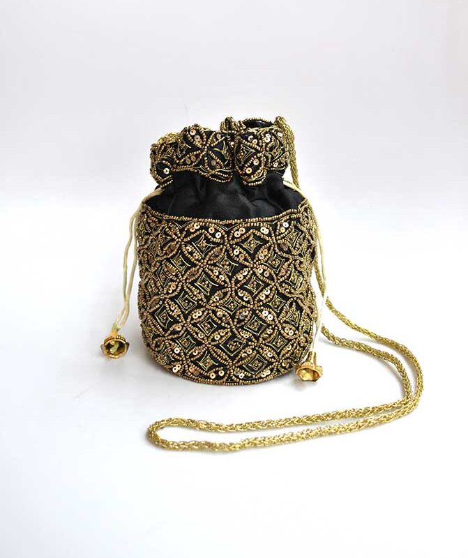 Bolso negro bombonera