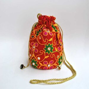 Bombonera roja flores