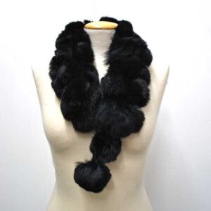 Cuello pelo conejo negro