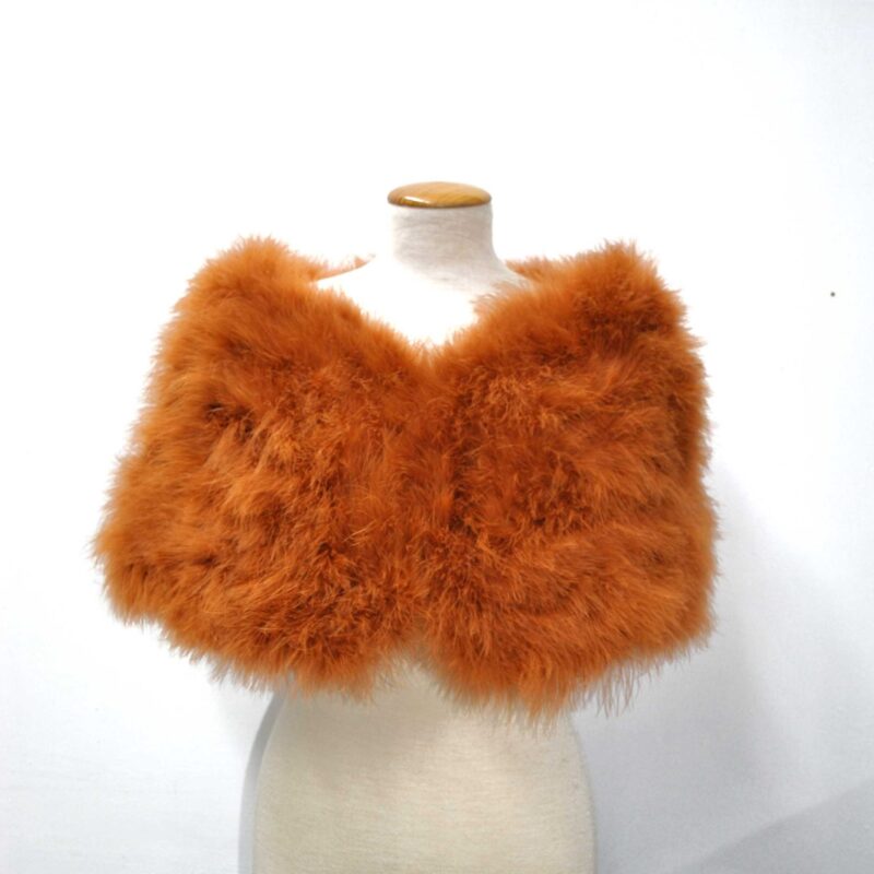 Estola plumas naranja teja