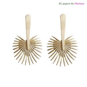 Pendientes dorados mate