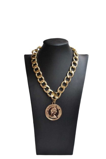 Collar dorado medalla