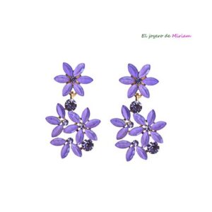 Pendientes lilas flores