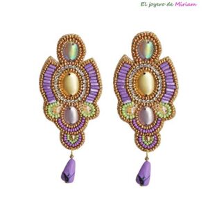 Pendientes violetas flamencos
